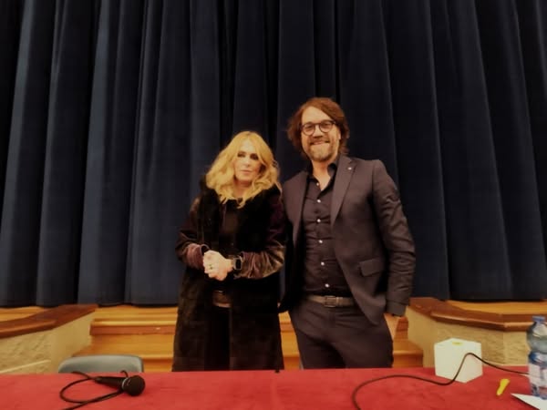 Con Roberta Bruzzone Psicologa e Criminologa