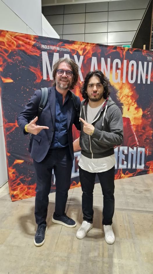Insieme a Max Angioni
